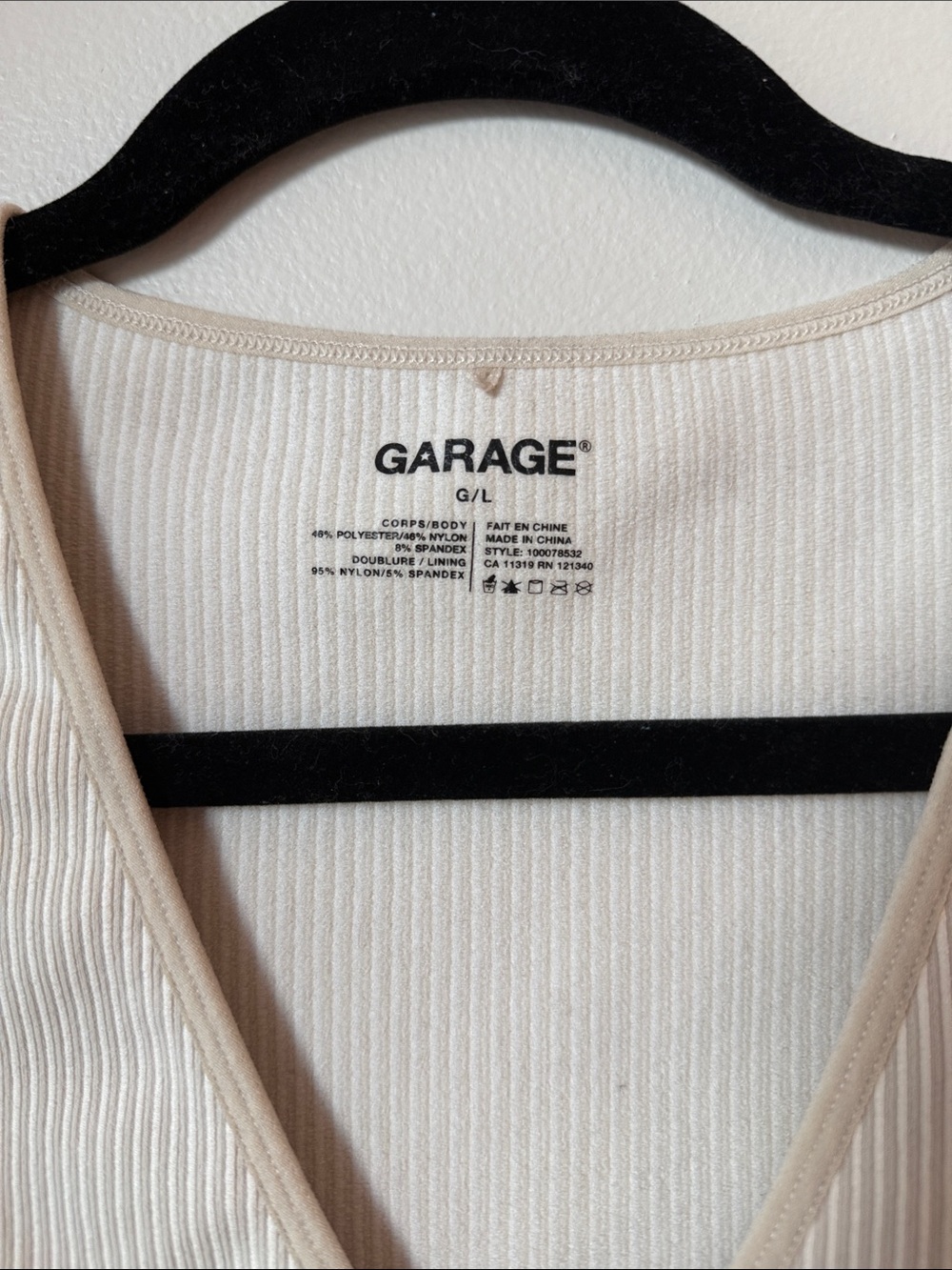 L | Garage Ribbed Cropped Tank - Picture 2 of 3